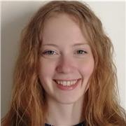 Laureata in Lingue per la comunicazione interculturale offre lezioni di inglese